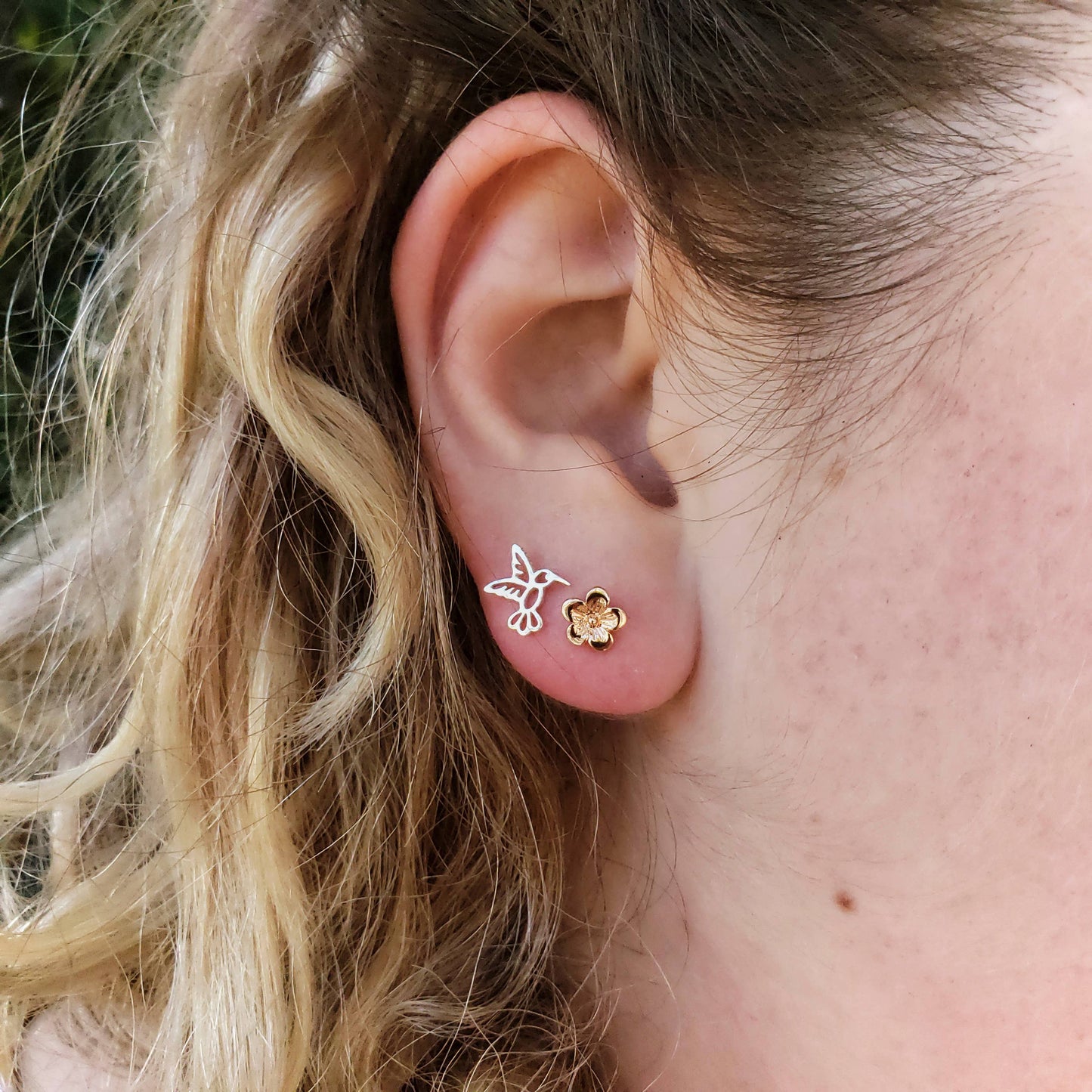 Sterling Silver Hummingbird Post Earrings 10x10mm