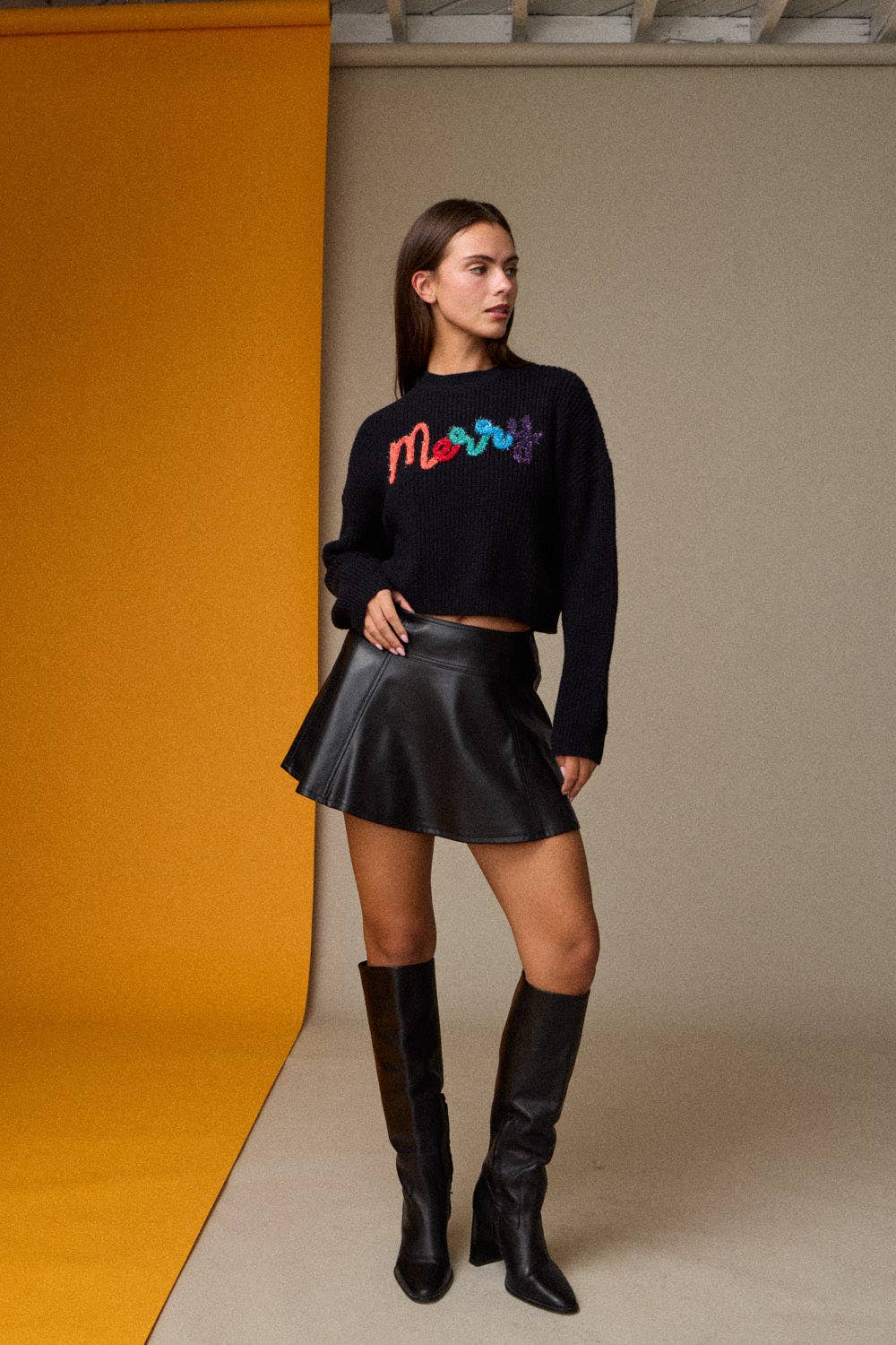 Emma Loose Fit Cropped Merry Knit Pullover