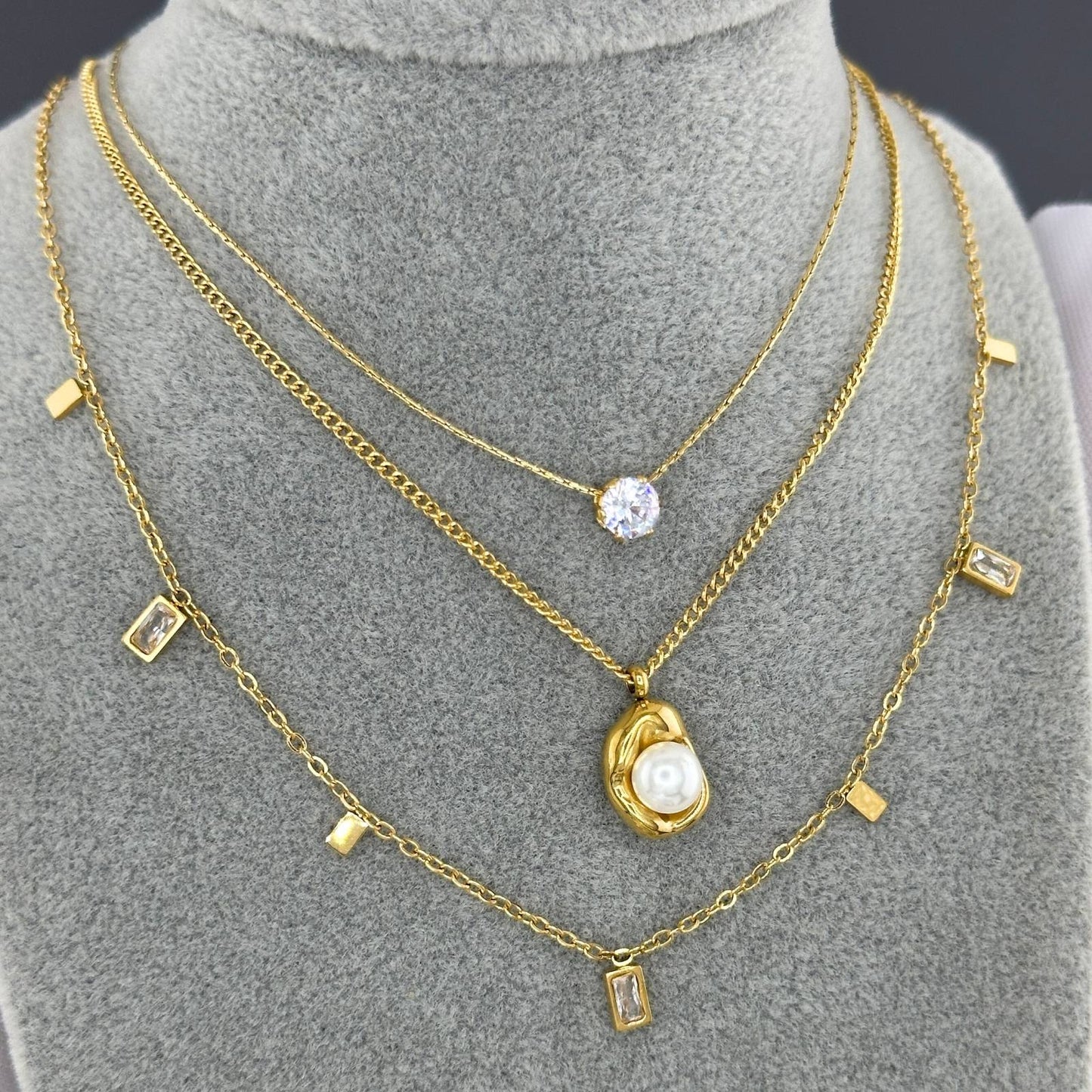 Pearl Pendant Necklace