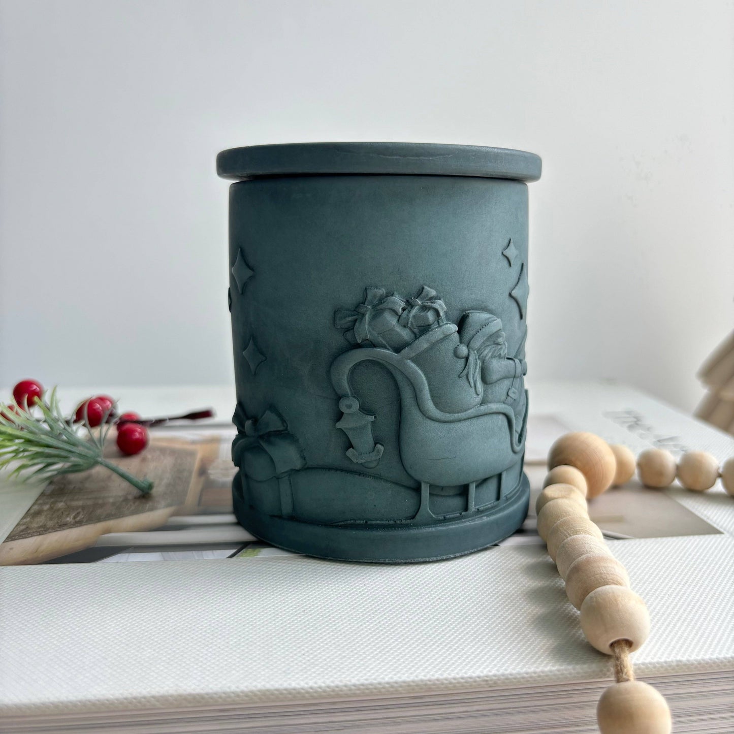 Santa Sleigh Vessel | Christmas Decor