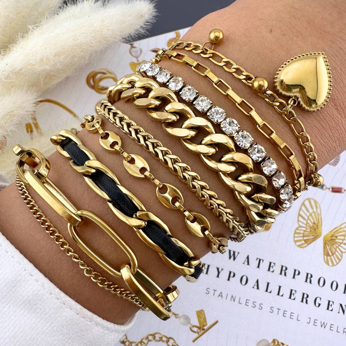Leather & Gold Bracelet
